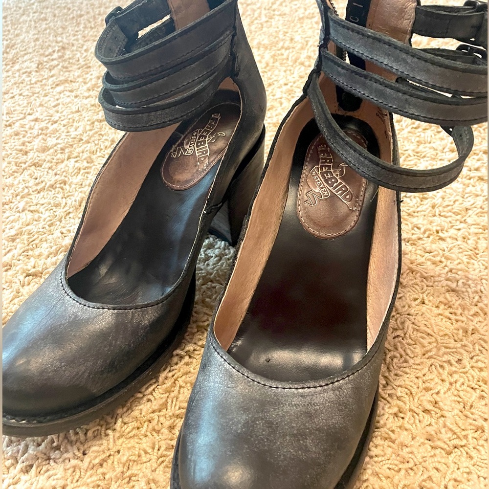 Freebird heels 👠 size 8